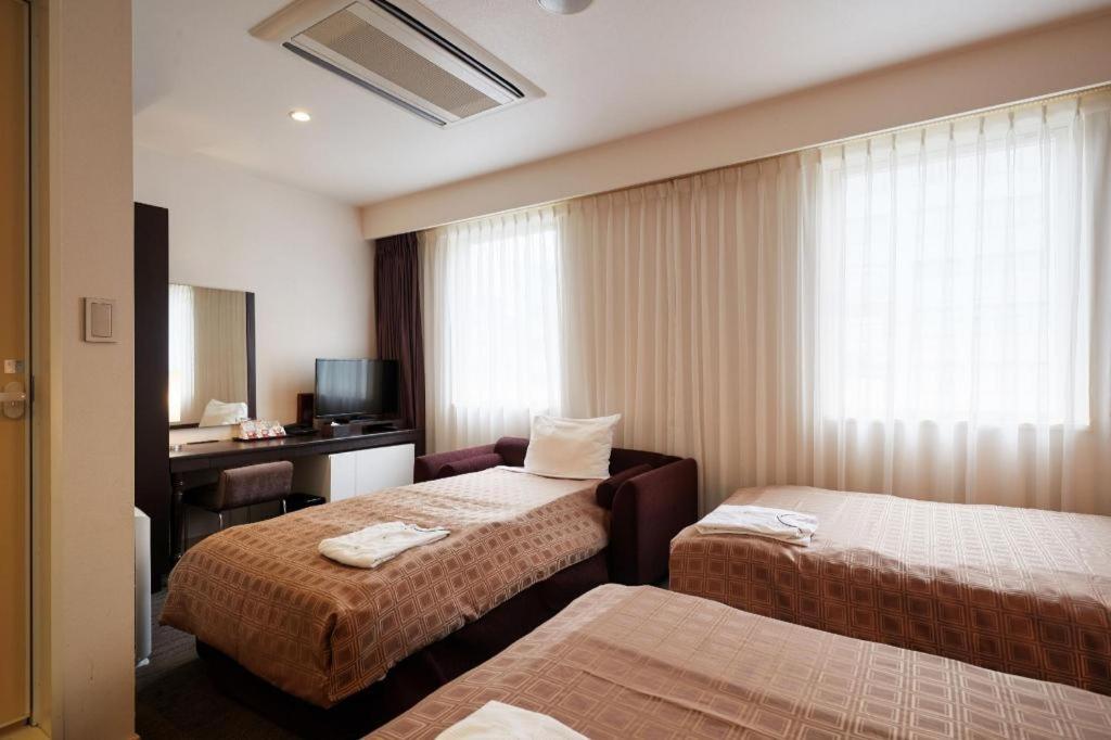 Hotel Yuquesta Asahibashi Naha Exterior photo