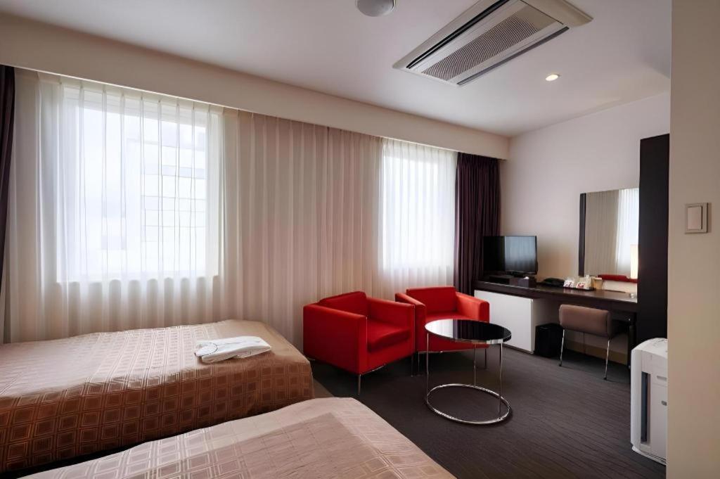 Hotel Yuquesta Asahibashi Naha Exterior photo